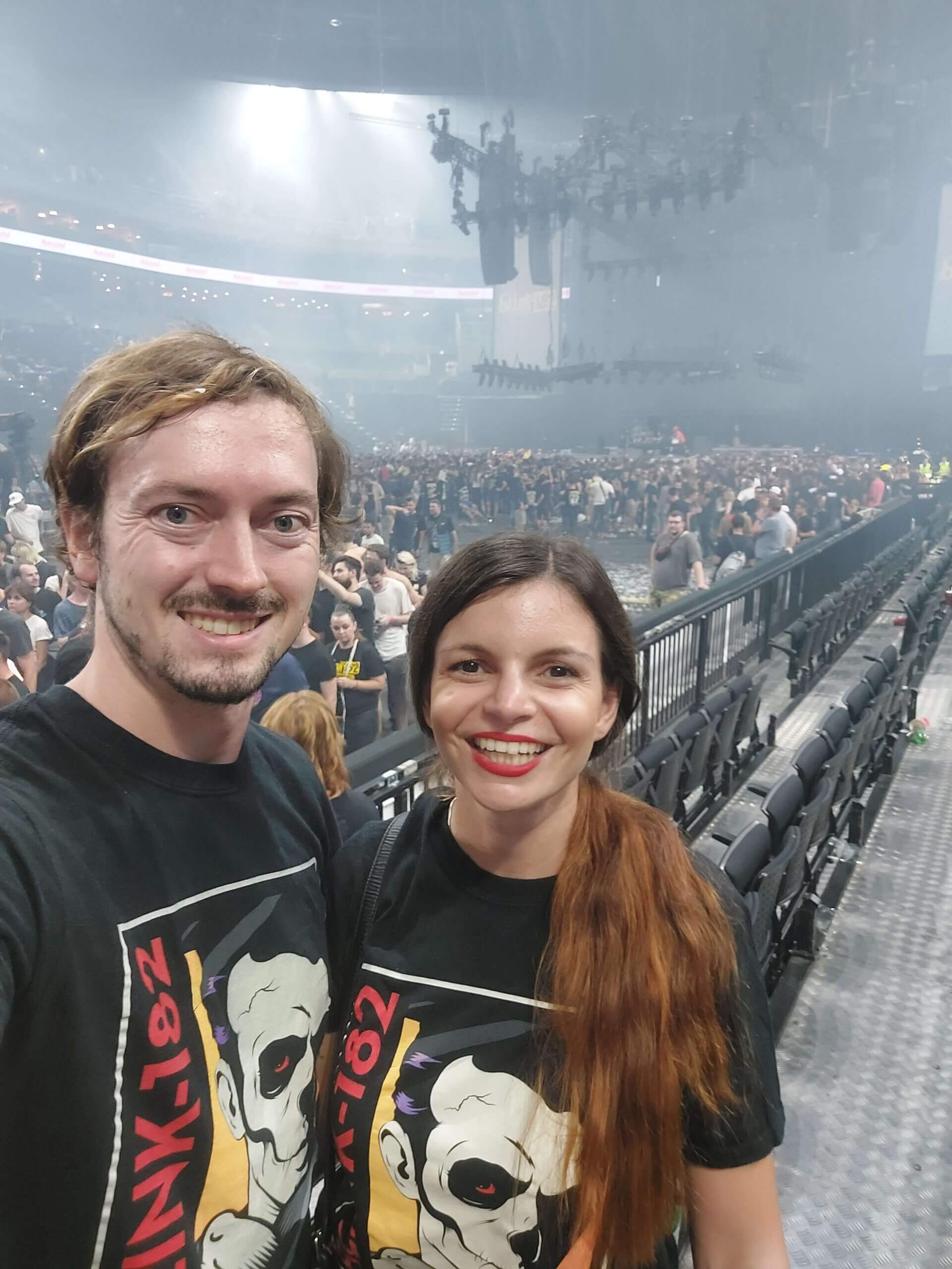 Mirka and Daniel at a concert venue