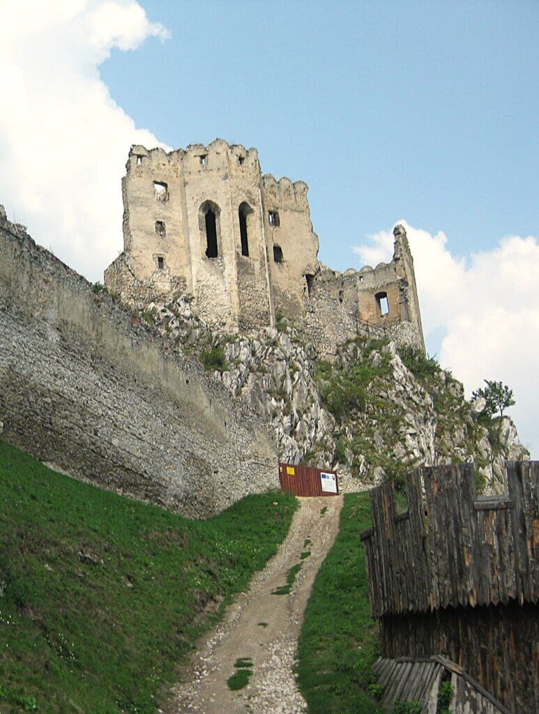 Beckov Castle