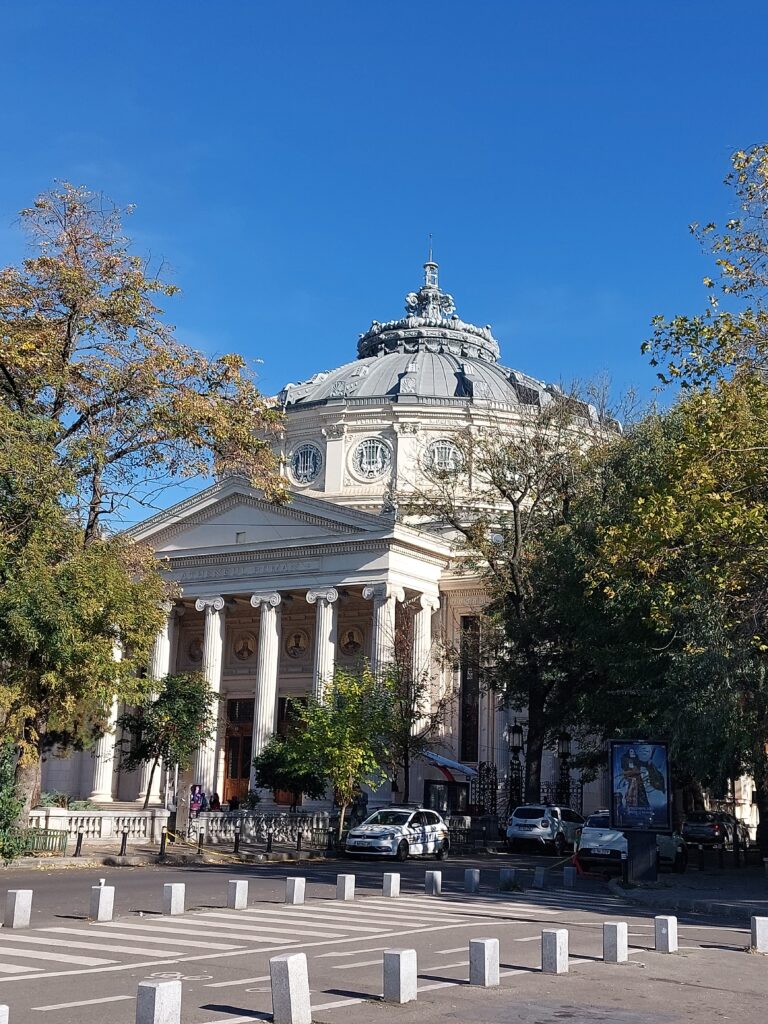 A rotunda-like building in Bucharest