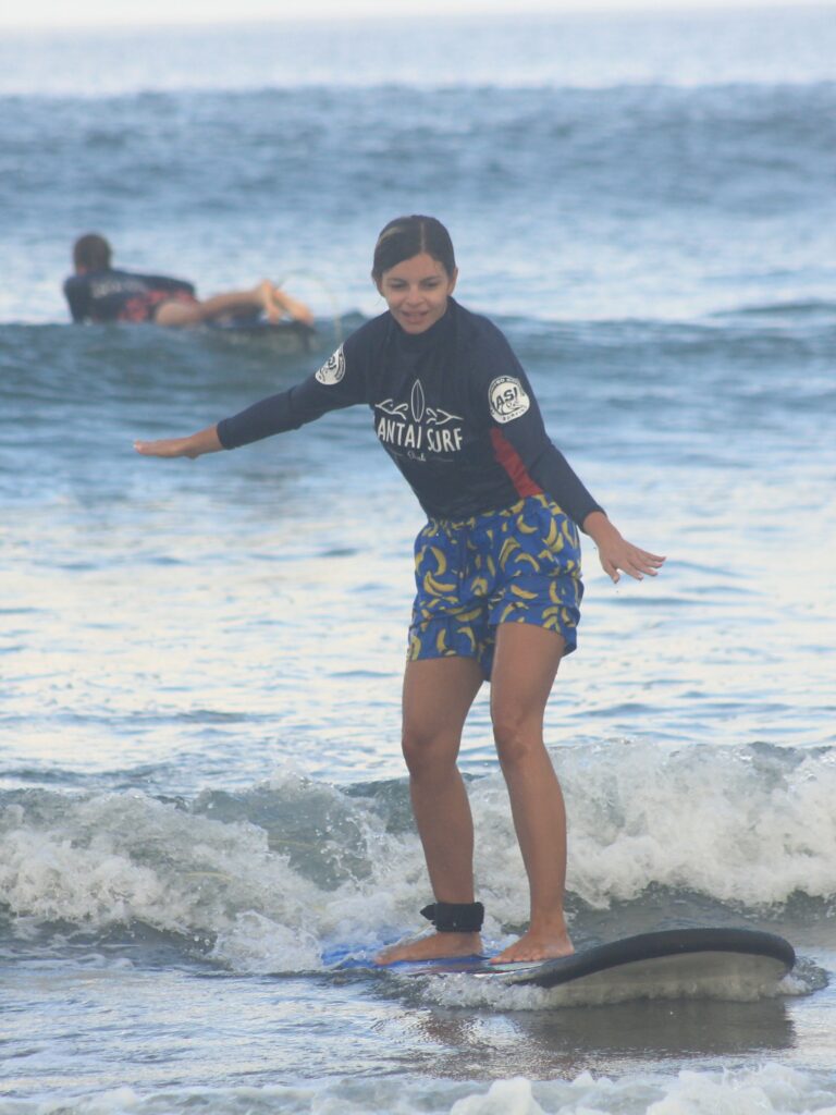 Mirka surfing
