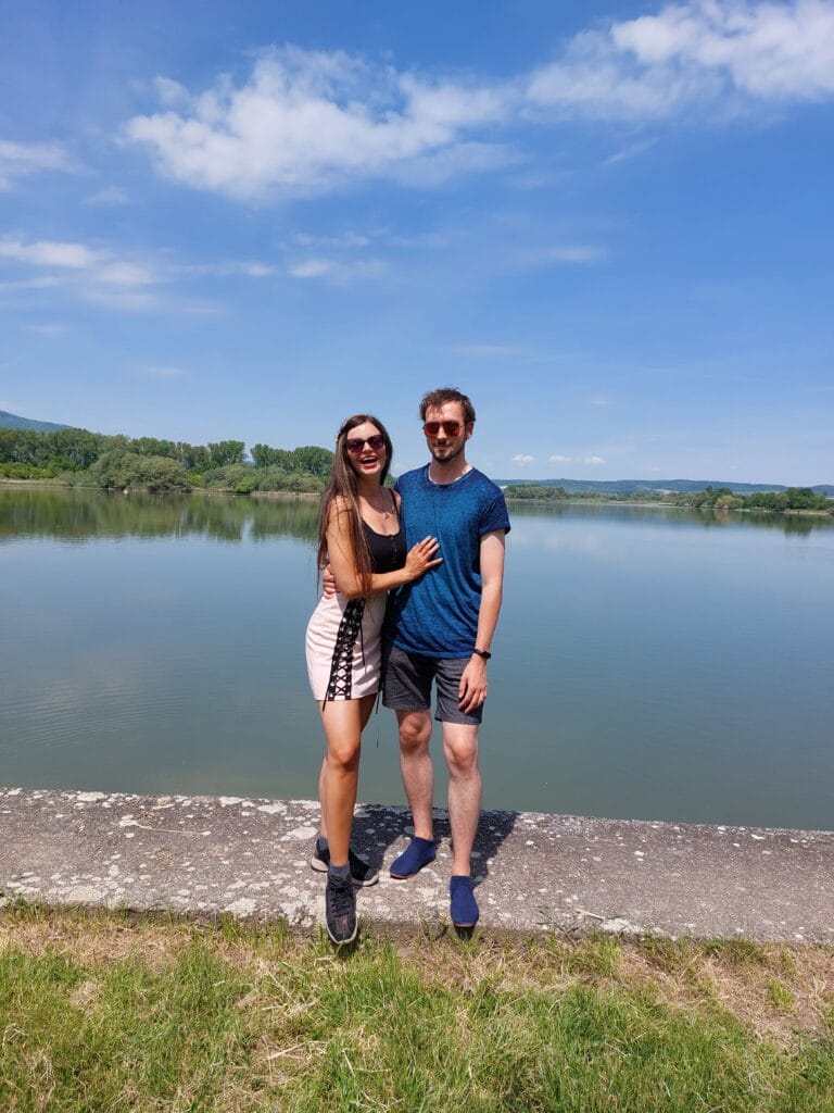 Mirka and Daniel posing at a water reservoir