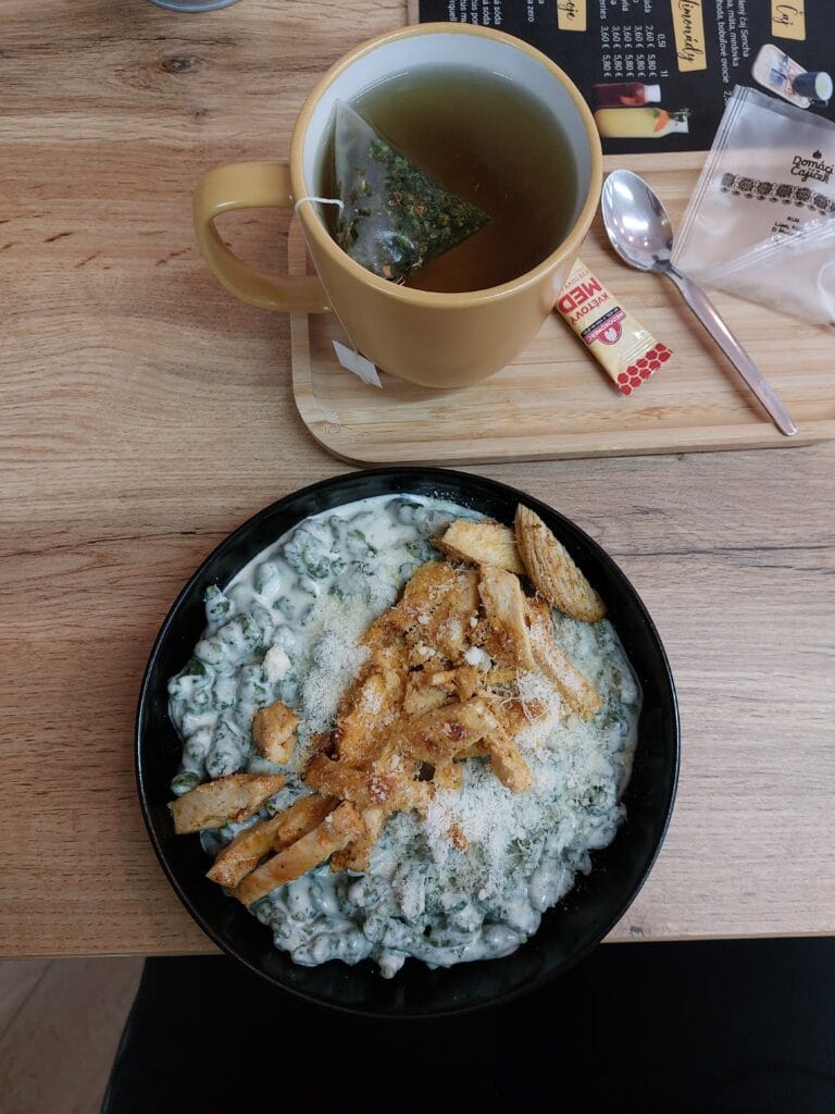 A big portion at Ina Haluska and a tea