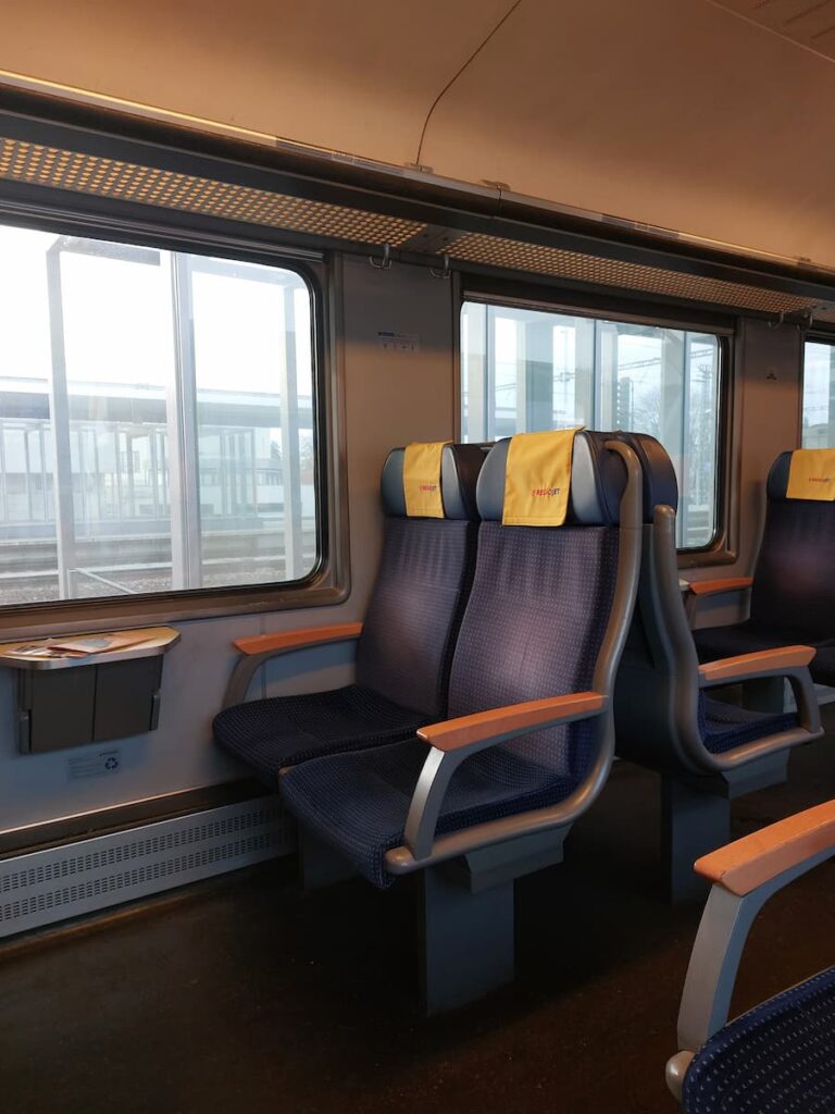 Big legroom on a Regiojet train