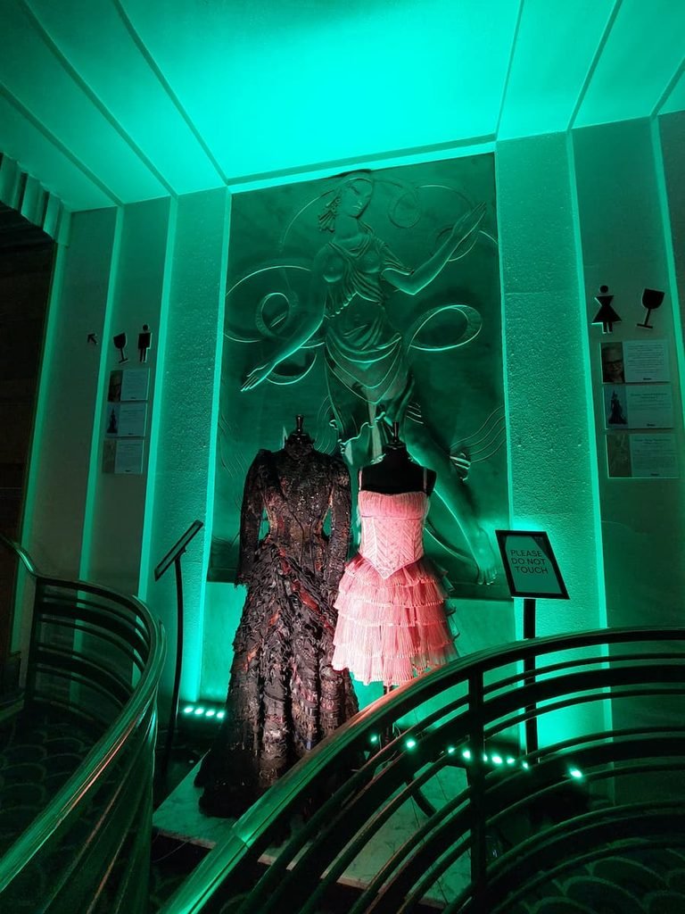 Cheap Front Row Wicked London Tickets: Was It Worth It? 9 Costumes from Wicked The Musical London