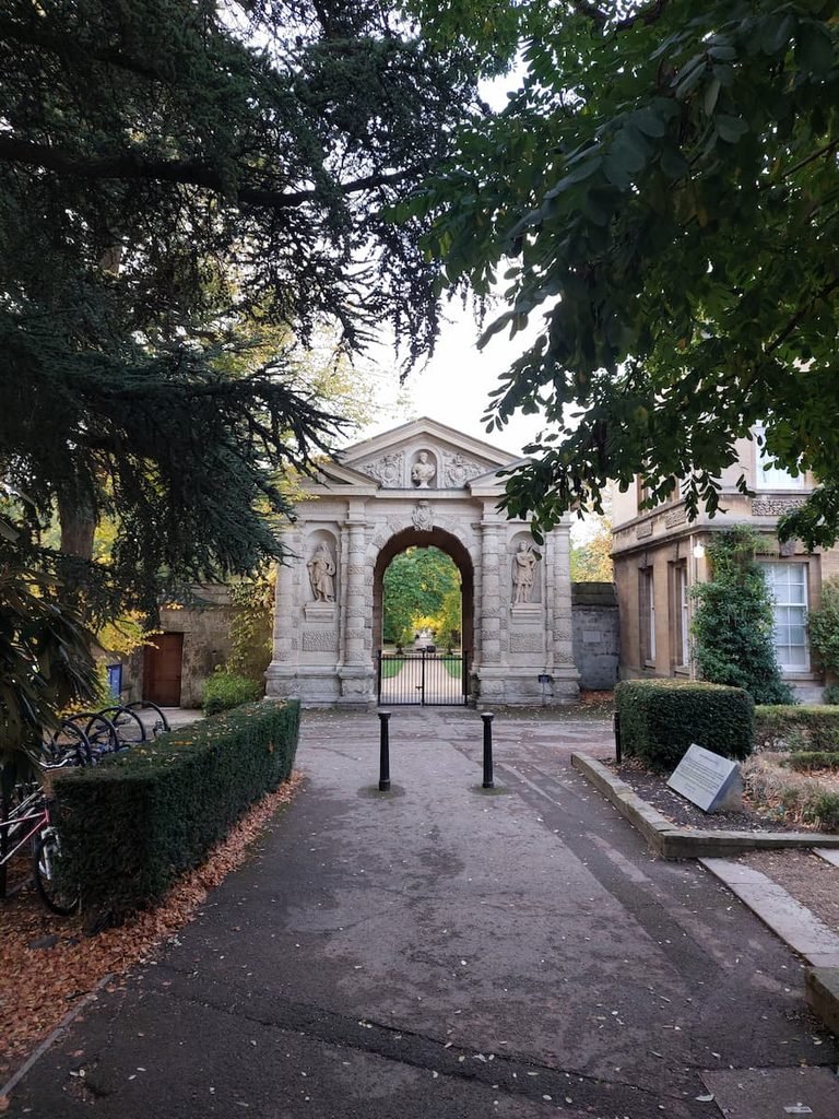Entrance to Oxford Botanic Garden