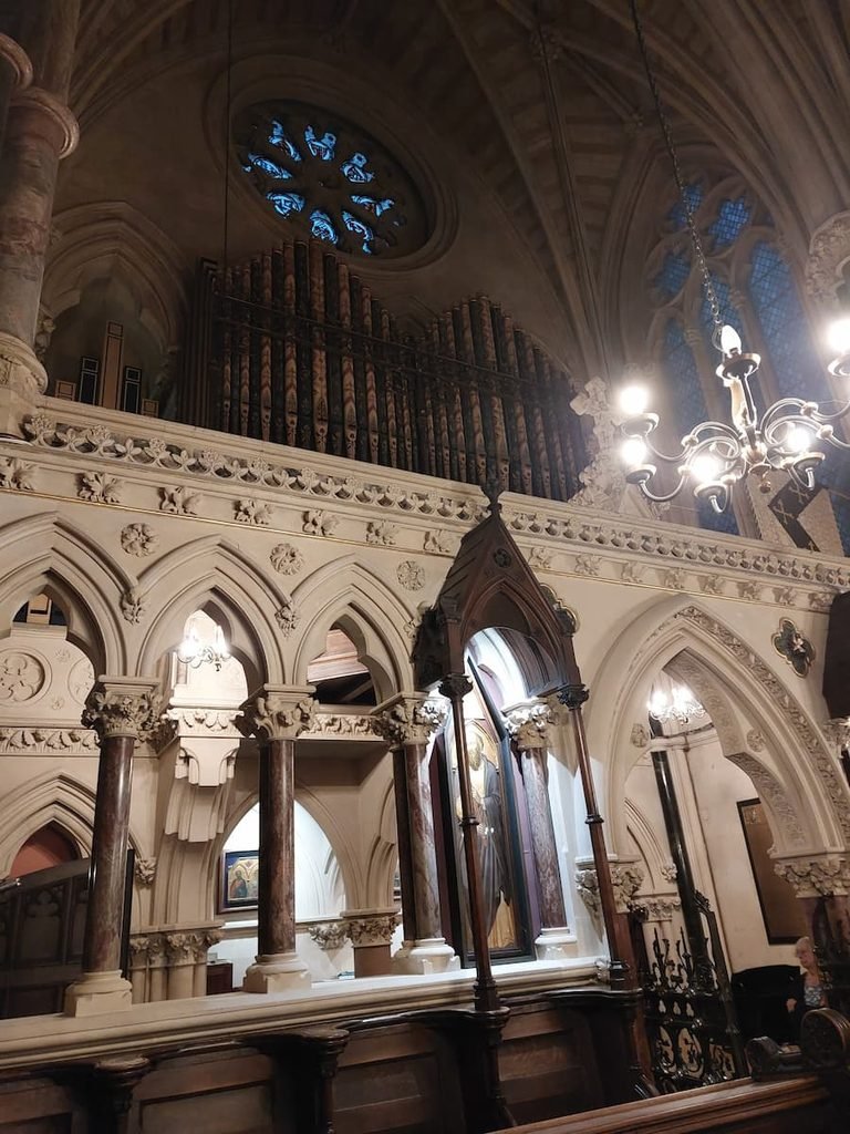 Organ inside Exeter College chapel